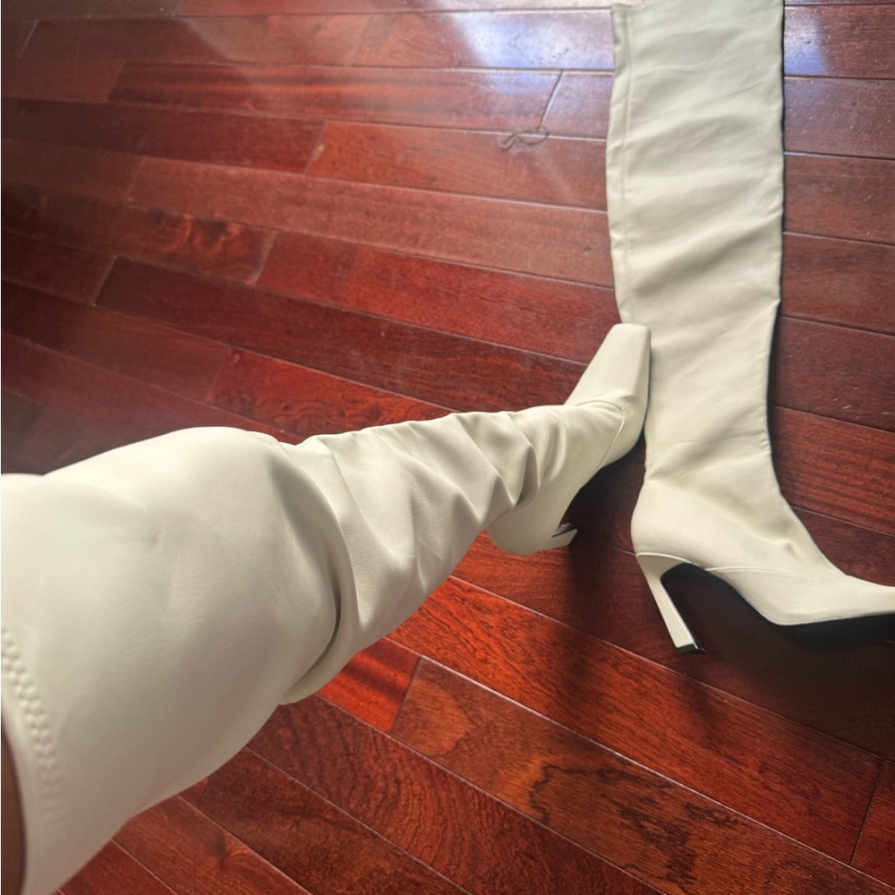 Zara White Thigh high Stiletto Boots size 10